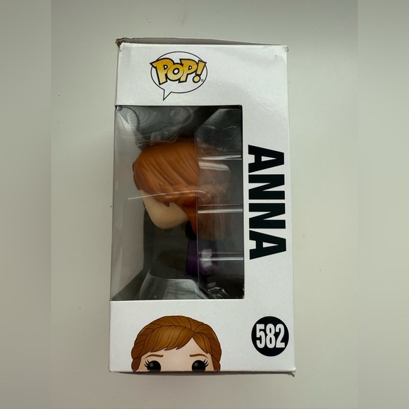 Funko Pop Disney Frozen II 582 Anna - Picture 4 of 8